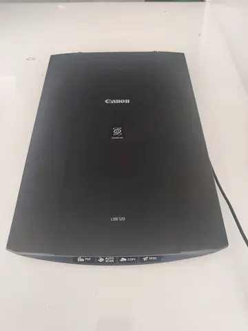 Canon LiDE 120 Flatbed Scanner - USB Powered, Good Working Condition