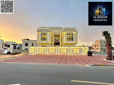 For sale: Classic corner villa with a swimming pool and rooftop terrace. Price includes registratio