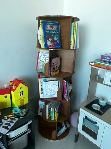 Bookshelf tower
