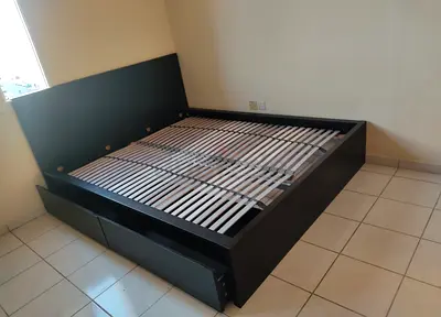 IKEA malam king‑size bed (180 × 200 cm) with 2 storage drawers and an IKEA mattress ✨