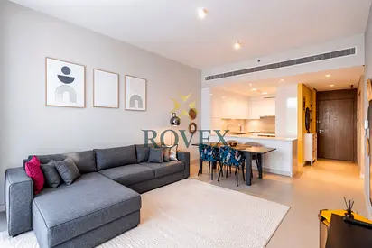 Nicely furnished | Park view | Large layout