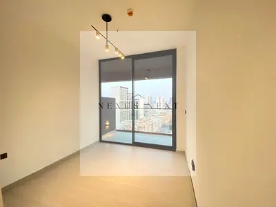 LARGE BALCONY | OPEN VIEW | FITTED KITCHEN | READY TO MOVE-IN