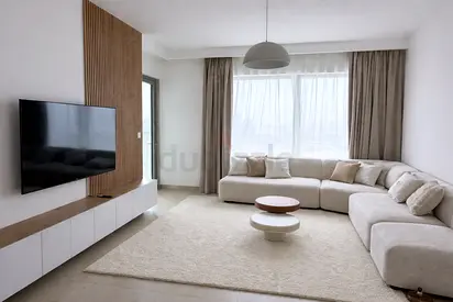 2 Bedroom Apartment High Floor in Downtown Views II Tower 2 - fully furnished