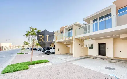 Single Row | Multiple Cheques | 3BR Townhouse | Vacant | Ready to Move