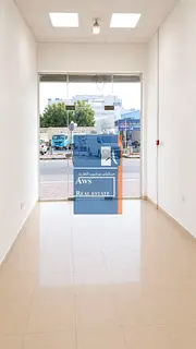 Road Facing Shop in Excellent Business Location