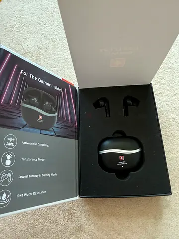 Viktor 4 smart pack watch plus earpods