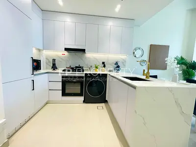 MODREN FULLY FURNISHED 1BHK / PRIME LOCATION / VACANT