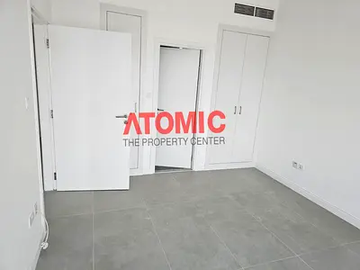 Fully Renovated So Much Space Vacant Reay to Move