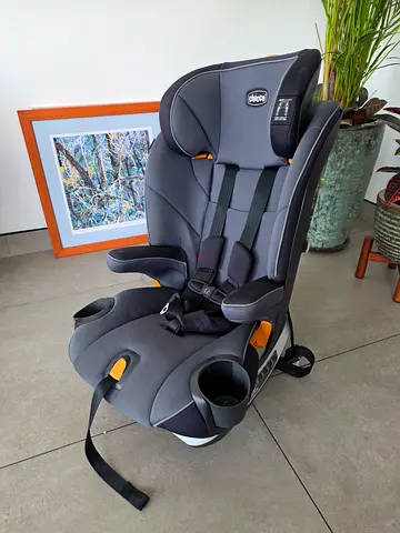 Chicco MyFit Car Seat / Booster – Clean  Excellent Condition