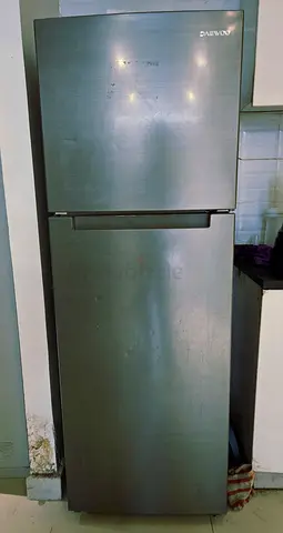 Daewoo Top Freezer Refrigerator - Silver, Good condition