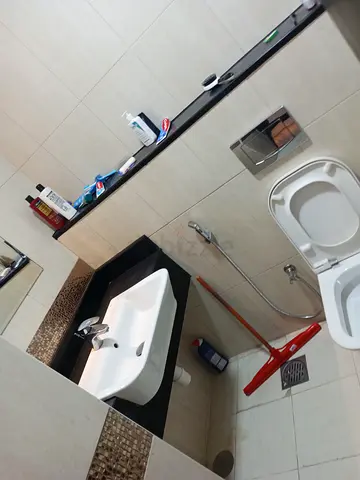 Affordable partition available in Al rashidiya next to center point Metro station
