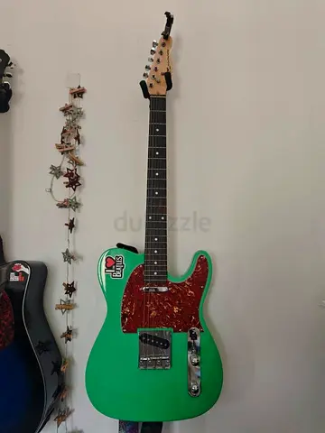 SQOE Telecaster with guitar amp, effects and audio interface