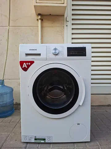 Brand Siemens 8kg washing machine, working great
