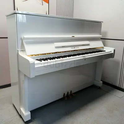 Classic Yamaha U1 White Upright Piano Japan Import