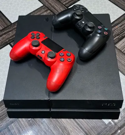 PS4 FAT 500GB TWO CONTROLLER +1 GAMES FIFA 20