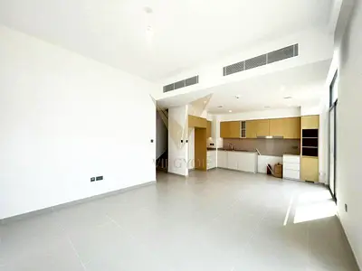 Spacious 4BR + Maid Villa | Vacant Soon