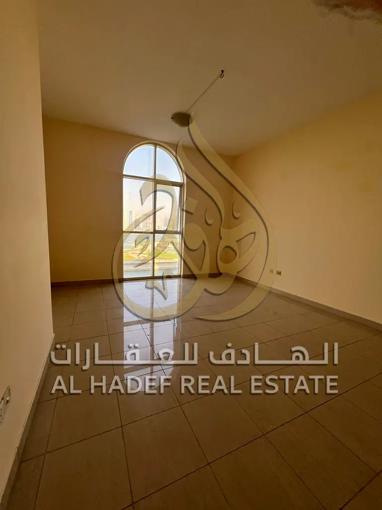🔥 Annual Rent – 4 Bedroom Apartment with Direct Sea View in Al Majaz 3 🔥