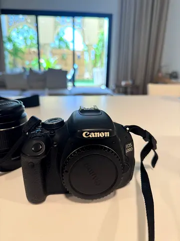 Canon EOS 600D DSLR + 3 Lenses Bundle - Excellent Condition Professional Camera