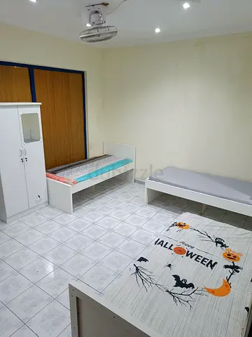 PRIVATE ROOM FOR 3 INDIAN MALE