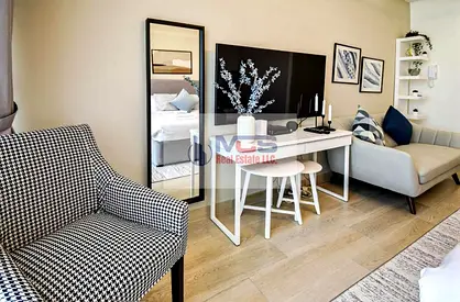 Luxury furnished | High Floor | READY TO MOVE