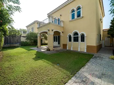 Close to park and pavilion | Internal Location | Vacant
