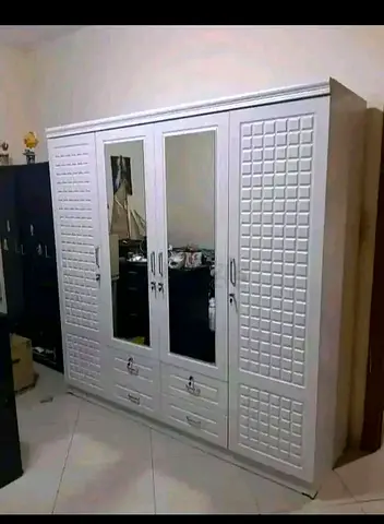 4door wardrobe available