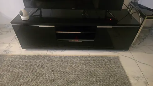 Black glossy TV cabinet / entertainment unit with drawers - MOVING HOUSES!! SELLING FAST!