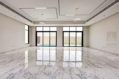 Vacant | Luxurious 5 BHK + Maid | Best Quality