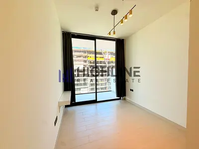 Vacant | Resort Like Amenities | Near Mall | Ready