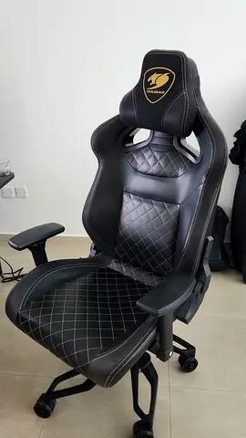 Black Racing-Style Gaming Chair with Armrests (Used)