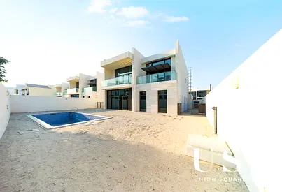 Corner Plot | Genuine Resale | Ready Villa