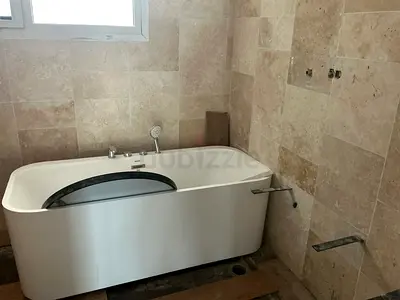 Stand alone bathtub from milano 1000aed non negociable