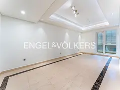 Unfurnished I Vacant I Spacious Layout