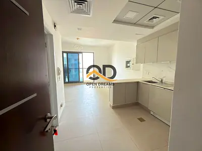 Renovated Like Brand New Studio | High Floor | Open View | Semi-Closed Kitchen
