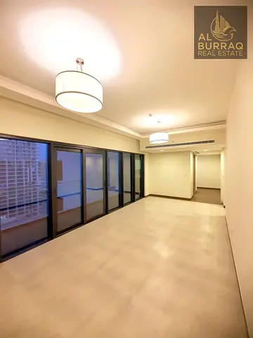 Burj Khalifa View | Spacious | Prime Location