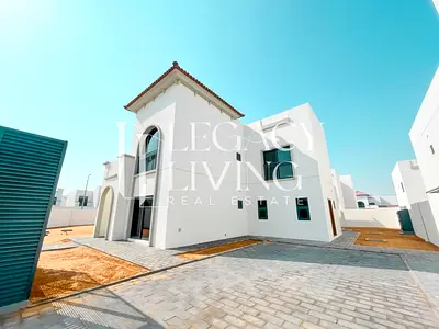 Prime Location || Double Row || Amazing Layout