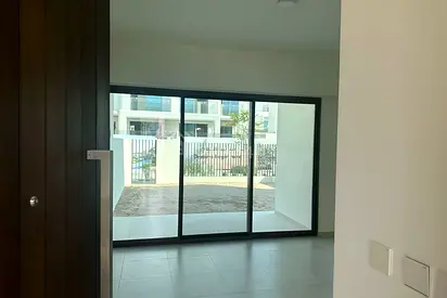 Brand New | Single Row | Close to Amenities