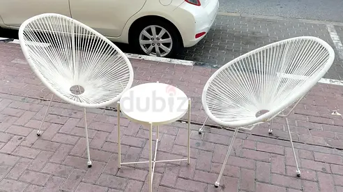 Set of 2 White Outdoor Acapulco-Style Chairs with Small Matching Side Table