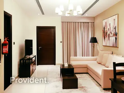 Luxury 1BR Near Burj Khalifa | Downtown DXB
