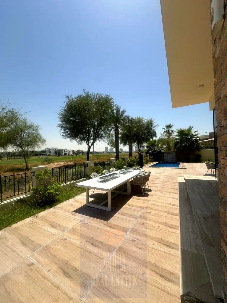 Golf Course View /Spacious 6BR Villa /VD2 Layout/ Large Plot/ Single Row
