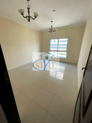 تبحث عن الراحة والمساحة والموقع المتميز، فهذه الشقة هي الخيار الأمثل. إنها من أجمل الشقق المتاحة حاليًا، وتتميز بمساحة واسعة وتصميم ممتاز.