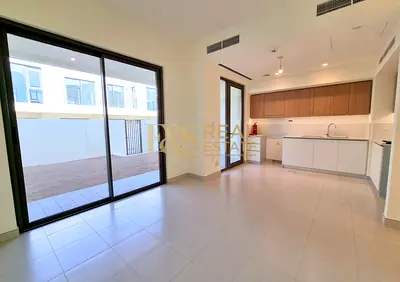 4 Bed + Maids | Ready to move in | Corner Unit | Private Garden