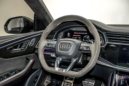 صورة 9 لـ 2021 AUDI RS Q8