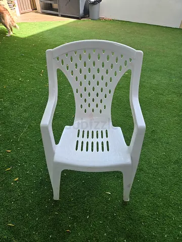12x White Plastic Outdoor Chair - Stackable Garden Chair
