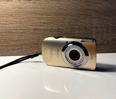 Canon IXUS 110 IS / PowerShot A series compact digital camera - used