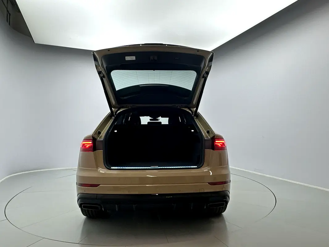 Audi Q8 2024