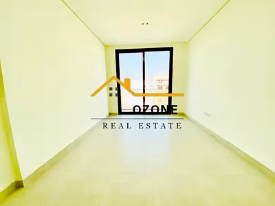 12cheque payment ~ No deposit ~ Dricet from onwer ~ one parking available ~ only 77k ~ call