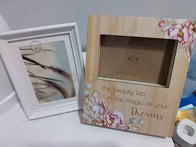 Minimalist White Photo Frame with Nature Print (Quick Sell)