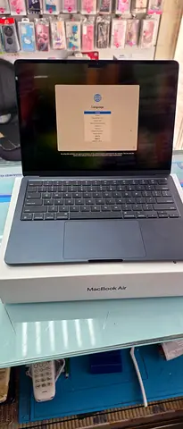 MacBook Air M2 (256GB)
