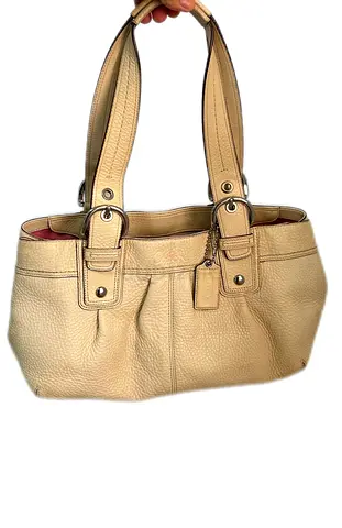 Coach Soho 2009 Cream Pebbled Leather Shoulder Bag